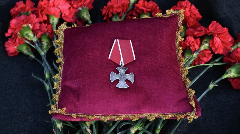 Военный корреспондент РИА Новости Иван Зуев указом президента России посмертно награжден орденом Мужества