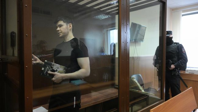 Блогер Аяз Шабутдинов на заседании суда в Пресненском районном суде Москвы Блогер Аяз Шабутдинов на заседании суда в Пресненском районном суде Москвы