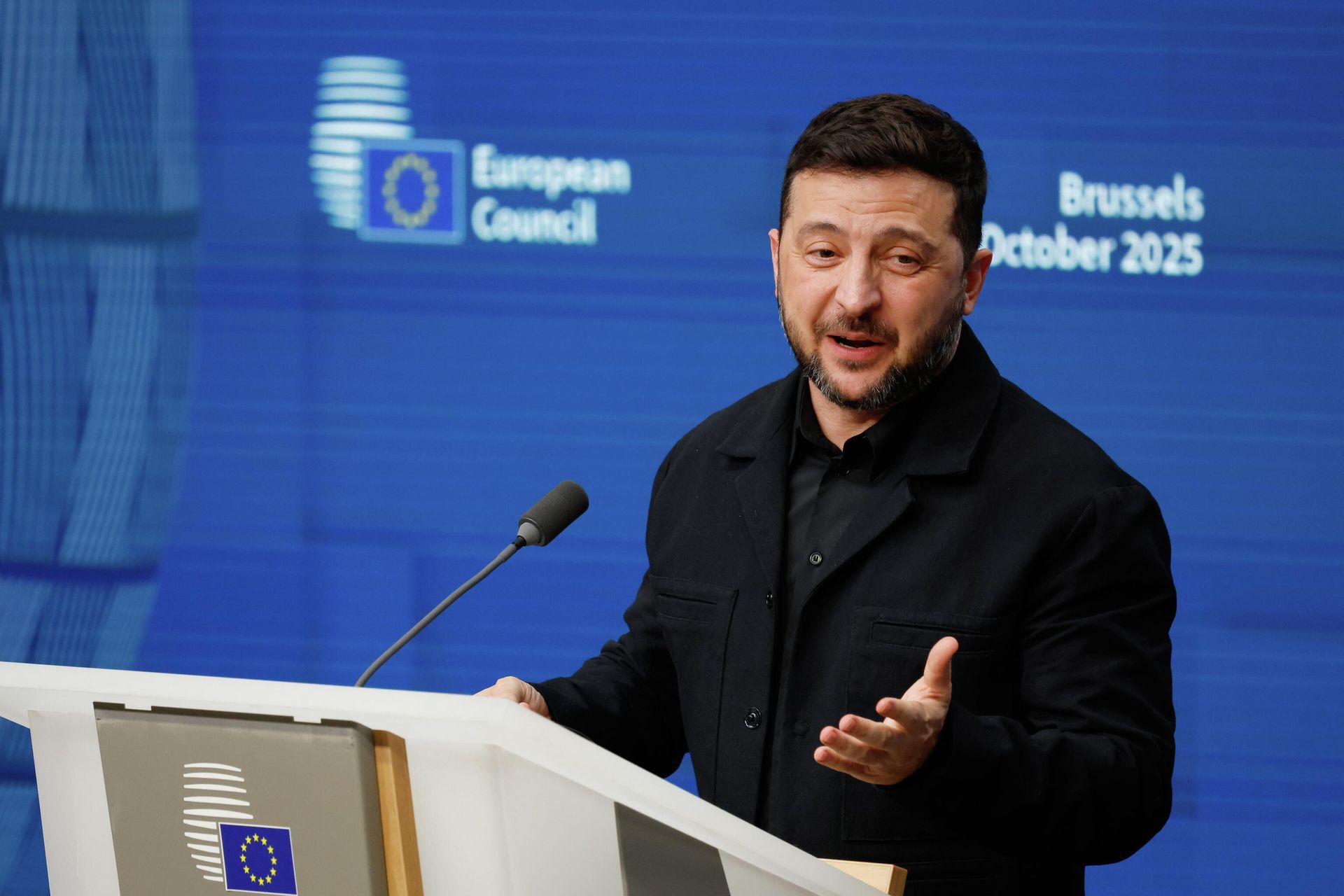Владимир Зеленский во время на пресс-конференции на саммите ЕС в Брюсселе Владимир Зеленский во время на пресс-конференции на саммите ЕС в Брюсселе - РИА Новости, 1920, 28.08.2026