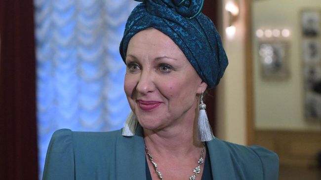 Актриса Елена Яковлева после прогона спектакля в постановке Романа Самгина Эта прекрасная жизнь
