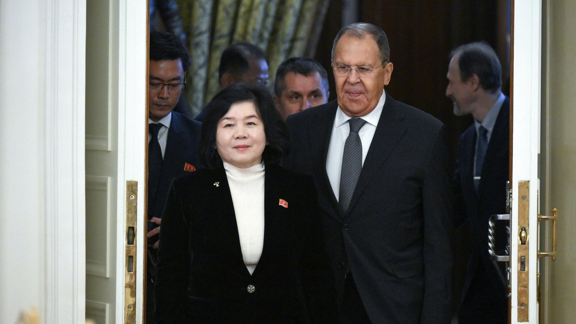 Министр иностранных дел РФ Сергей Лавров и министр иностранных дел КНДР Сон Хи Цой во время встречи в Москве. 27 октября 2025 Министр иностранных дел РФ Сергей Лавров и министр иностранных дел КНДР Сон Хи Цой во время встречи в Москве. 27 октября 2025 - РИА Новости, 1920, 27.10.2025