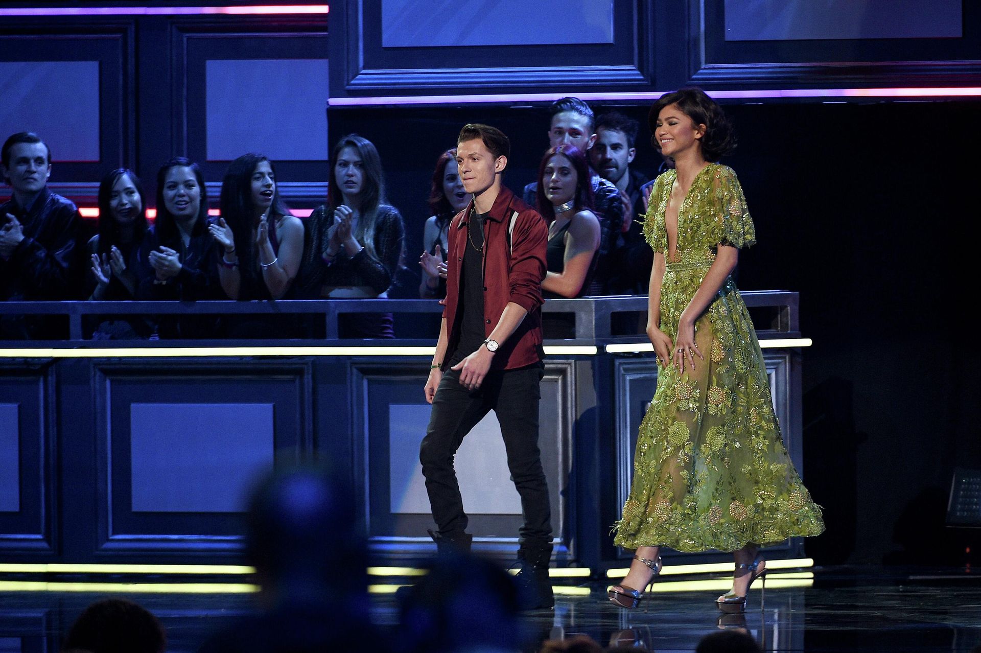 Том Холланд и Зендея на 2017 MTV Movie And TV Awards в Калифорнии  - РИА Новости, 1920, 27.10.2025