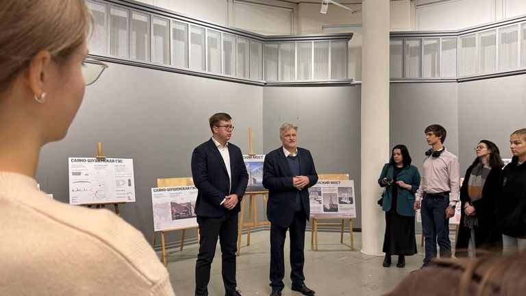 Выставка Обогнавшие время в МАРХИ