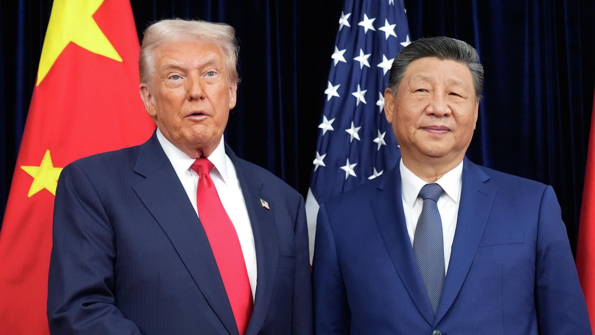Встреча Дональда Трампа и Си Цзиньпина на авиабазе Гимхэ в Пусане, Южная Корея - РИА Новости, 1920, 16.04.2026