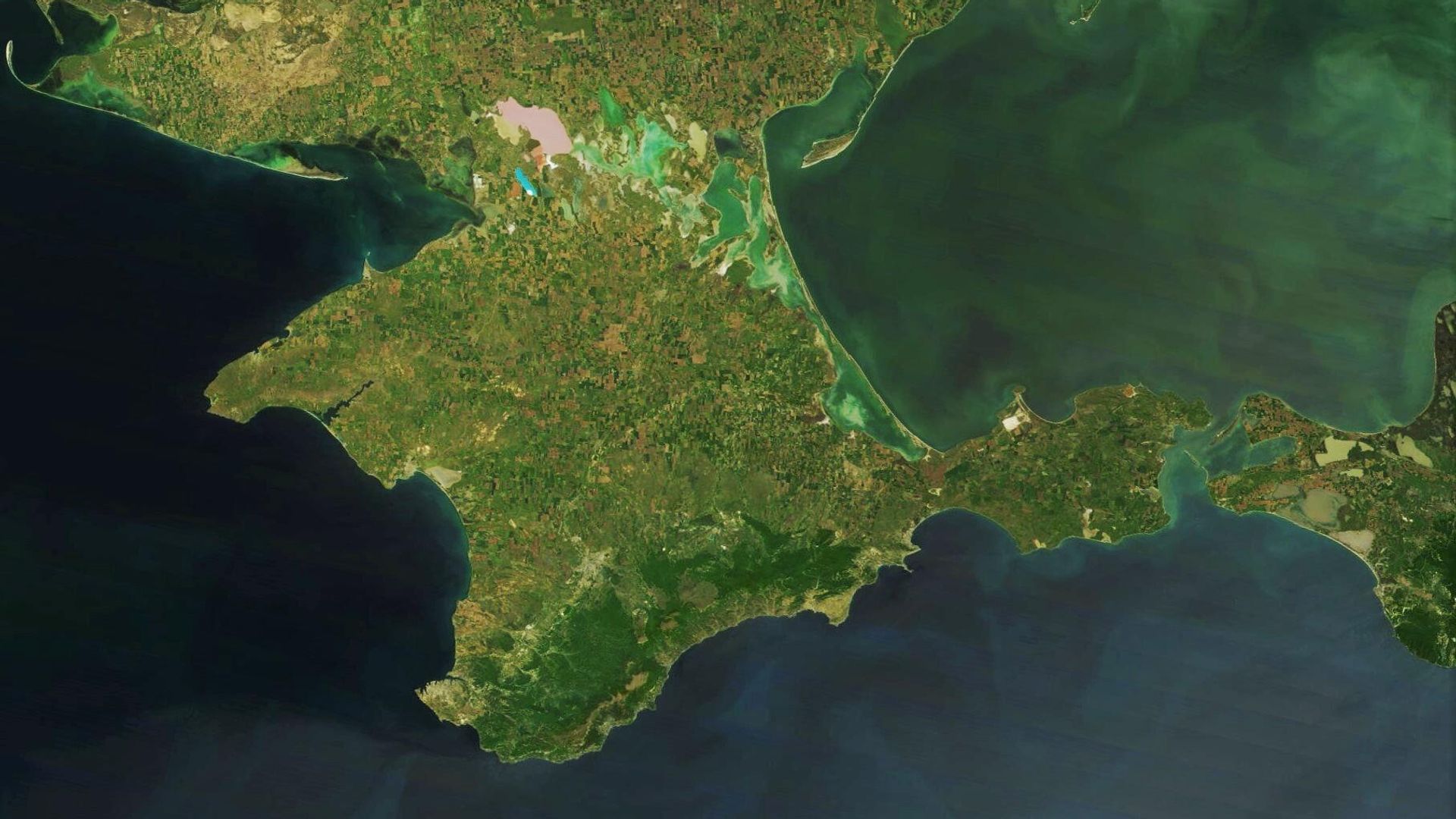 Вид на Крым из космоса Вид на Крым из космоса - РИА Новости, 1920, 03.11.2025