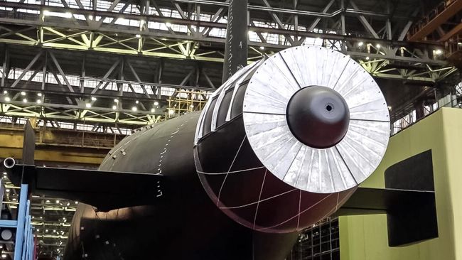 Церемония вывода из эллинга атомной подводной лодки Хабаровск в Северодвинске