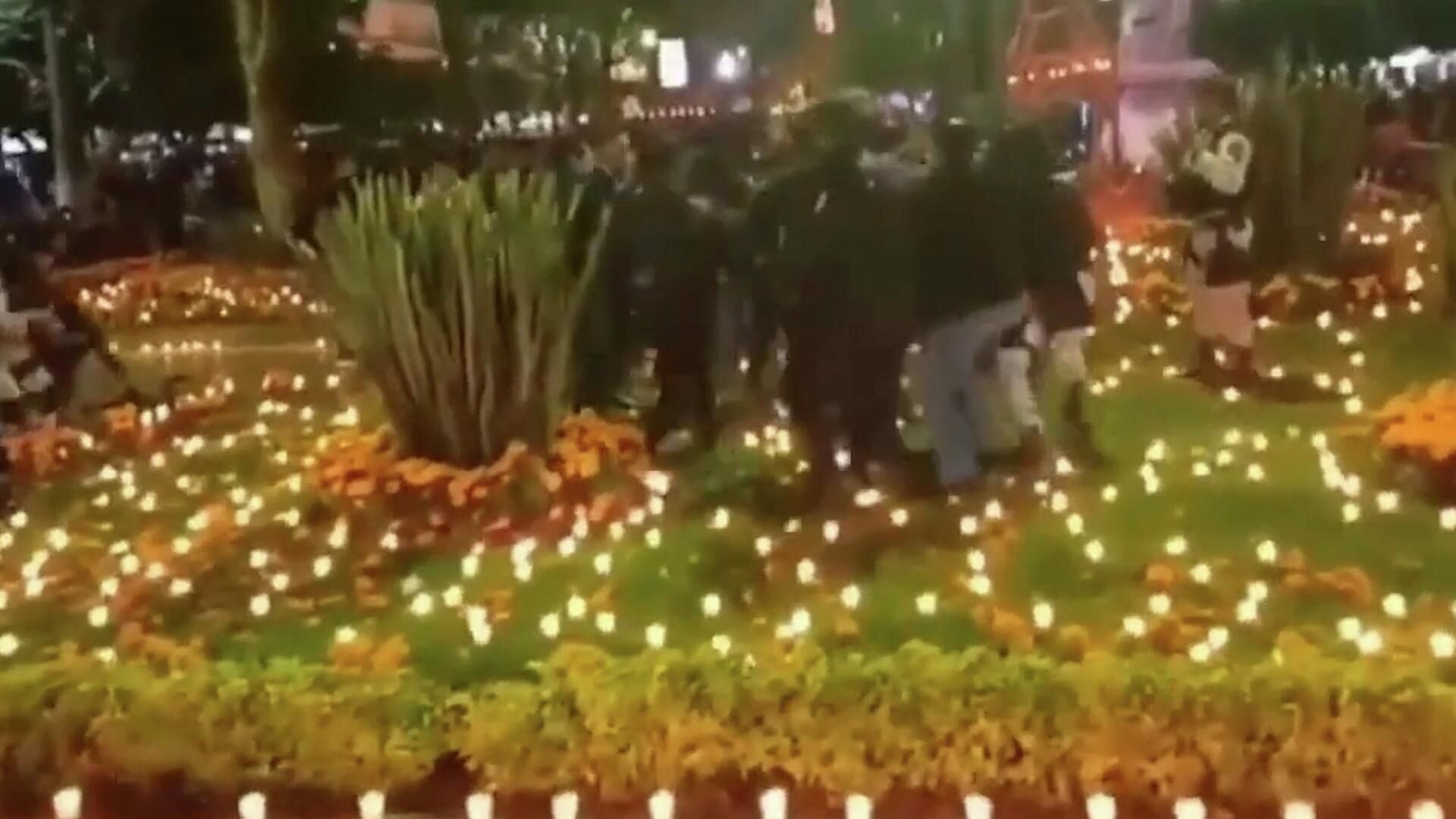 Убийство мэра мексиканского города Уруапан во время празднования Дня мертвых Убийство мэра мексиканского города Уруапан во время празднования Дня мертвых - РИА Новости, 1920, 02.11.2025