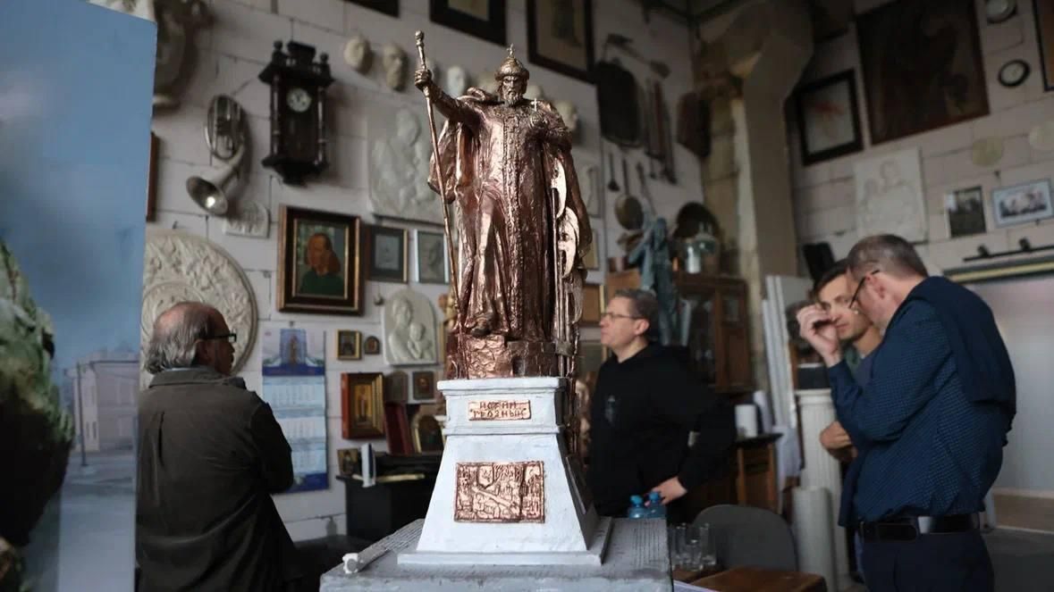 Итоговый вариант памятника царю Ивану IV Грозному в Вологде Итоговый вариант памятника царю Ивану IV Грозному в Вологде - РИА Новости, 1920, 03.11.2025