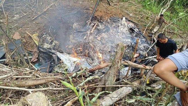 Крушение вертолета ВВС Филиппин в ходе ликвидации последствий тайфуна Калмаэги