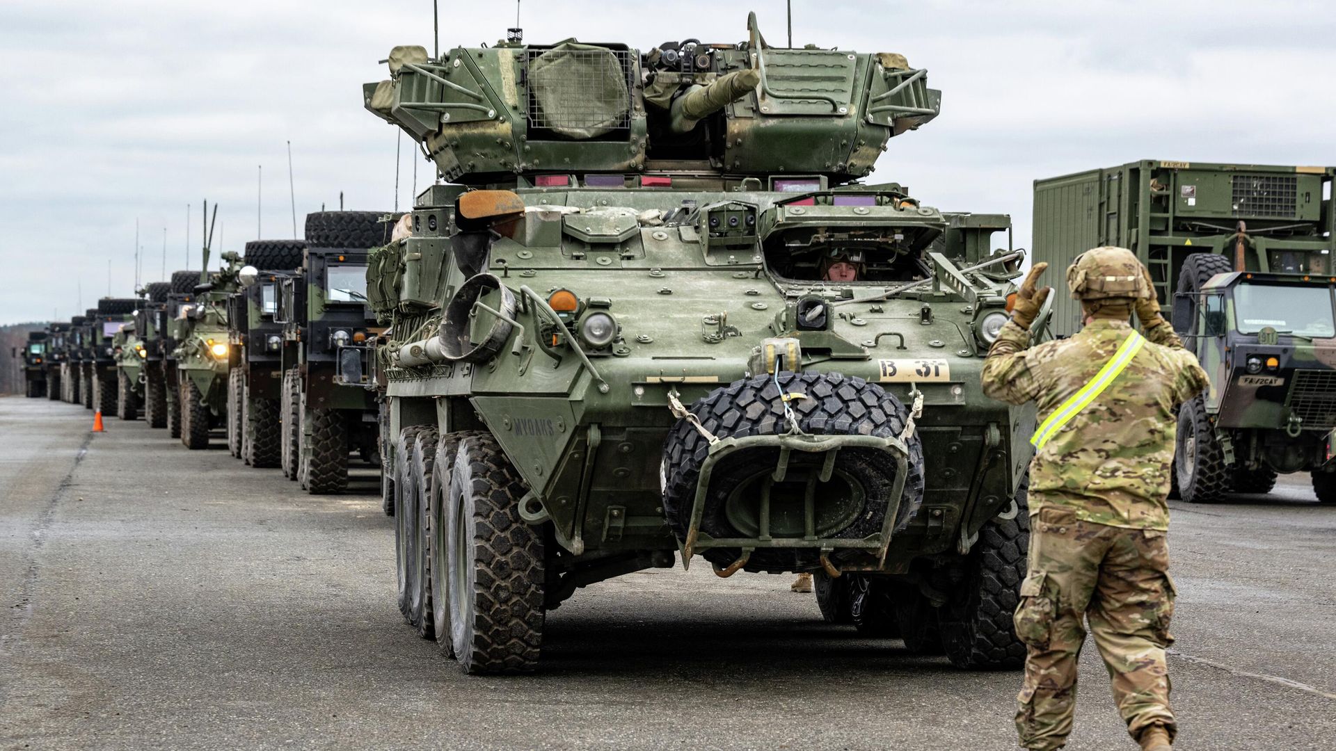 Колонна военной техники на базе в Германии Колонна военной техники на базе в Германии - РИА Новости, 1920, 05.11.2025