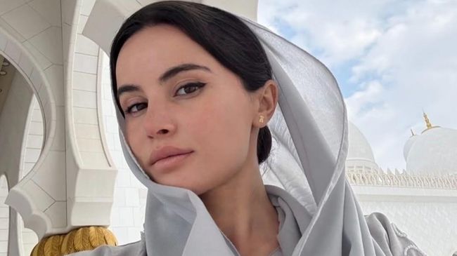 Алина Пекова