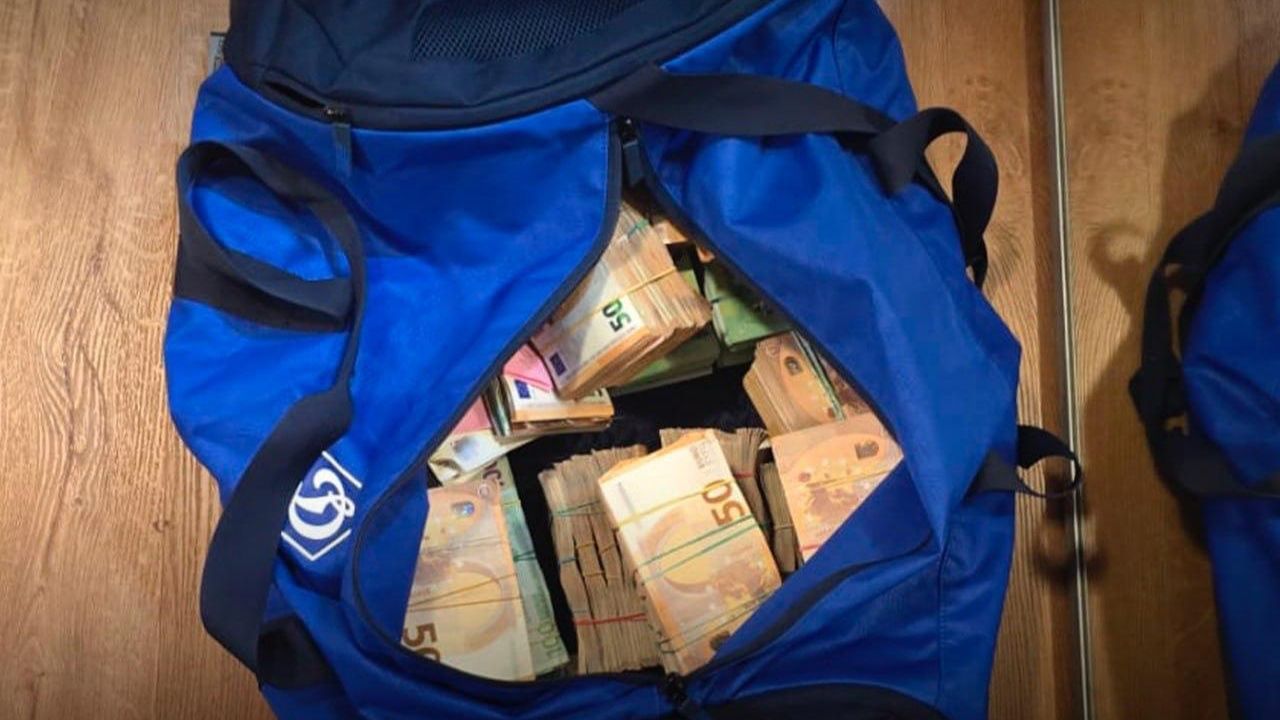 Обыски по делу о масштабной коррупции в сфере украинской энергетики - РИА Новости, 1920, 22.11.2025