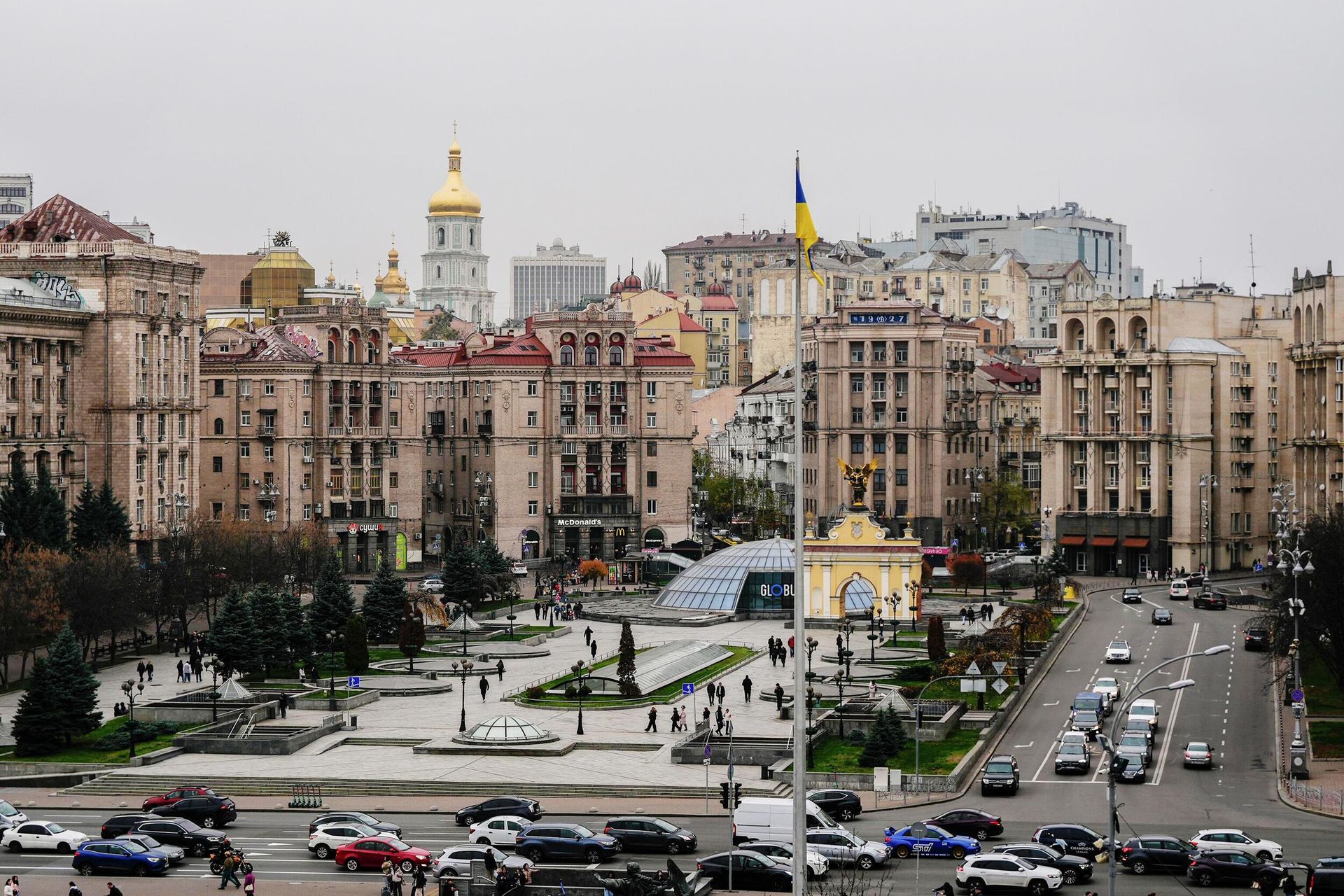 Площадь Независимости в Киеве, Украина Площадь Независимости в Киеве, Украина - РИА Новости, 1920, 14.11.2025