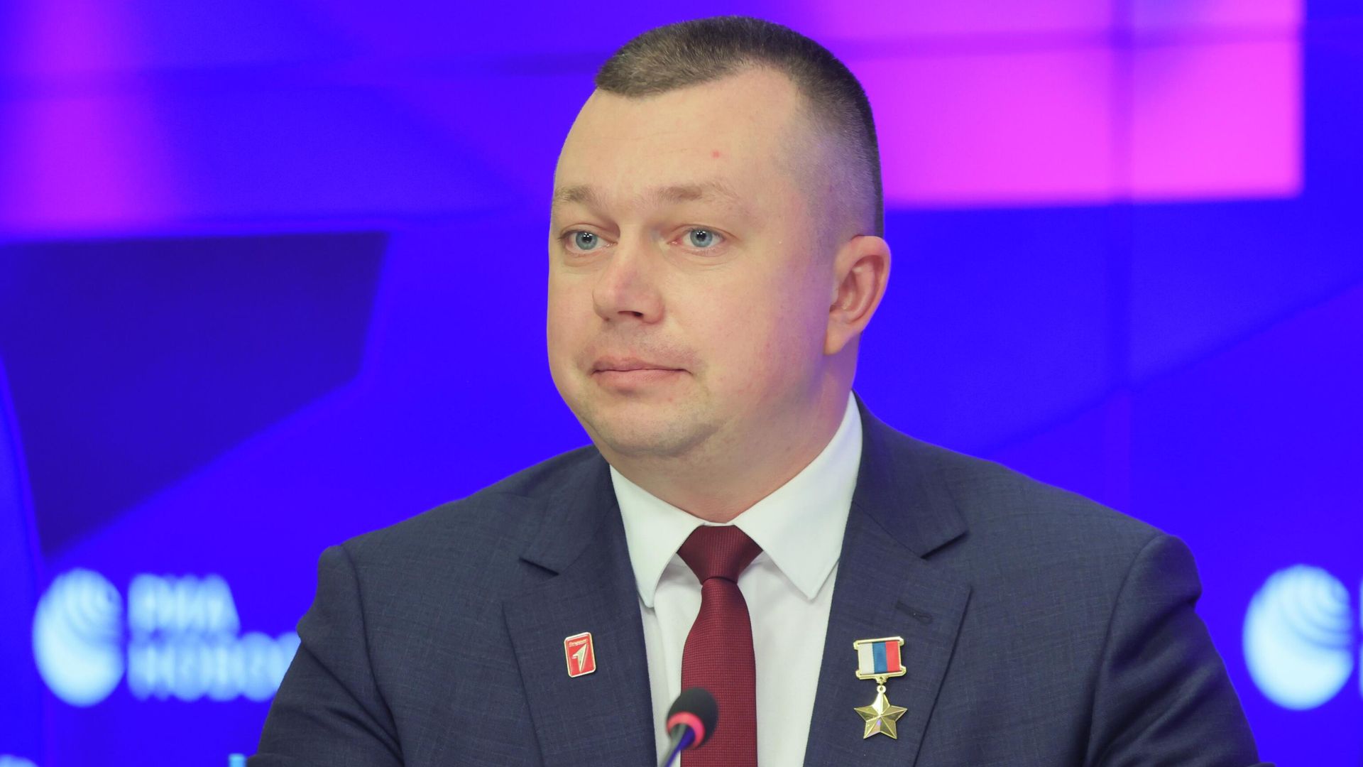 Председатель правления Общероссийского общественно-государственного движения детей и молодёжи Движение первых Артур Орлов Председатель правления Общероссийского общественно-государственного движения детей и молодёжи Движение первых Артур Орлов - РИА Новости, 1920, 22.08.2026