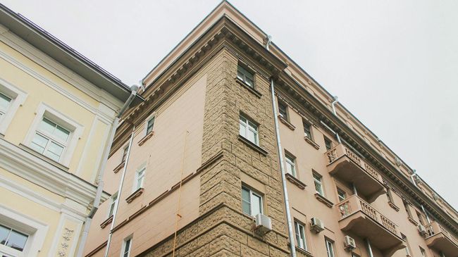 Дом 25 на улице Большая Якиманка в Москве