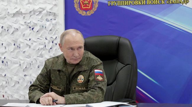 Президент России Владимир Путин посетил командный пункт