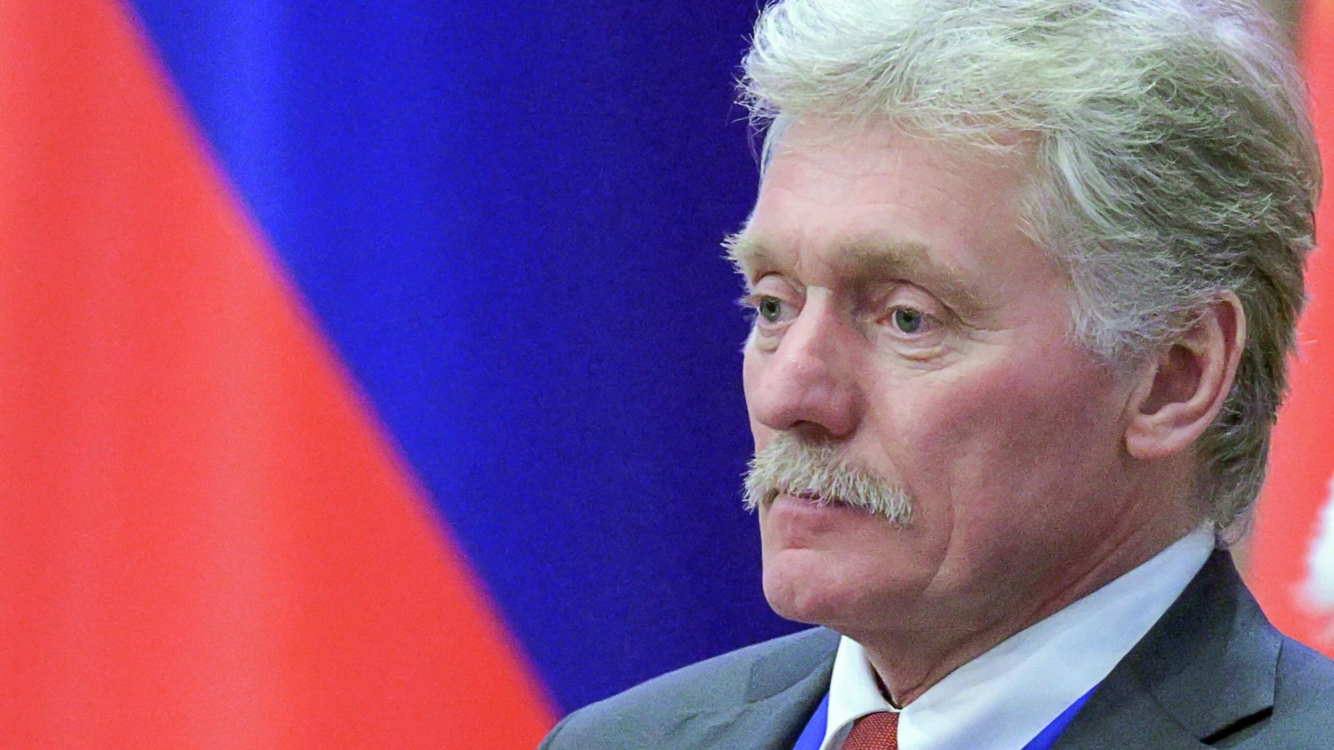 Пресс-секретарь президента РФ Дмитрий Песков во время российско-киргизских переговоров в Бишкеке - РИА Новости, 1920, 28.11.2025