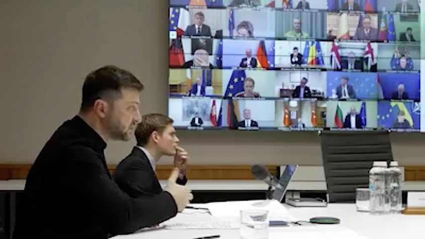 Кадр трансляции видеоконференции коалиции желающих Кадр трансляции видеоконференции коалиции желающих - РИА Новости, 1920, 26.12.2025