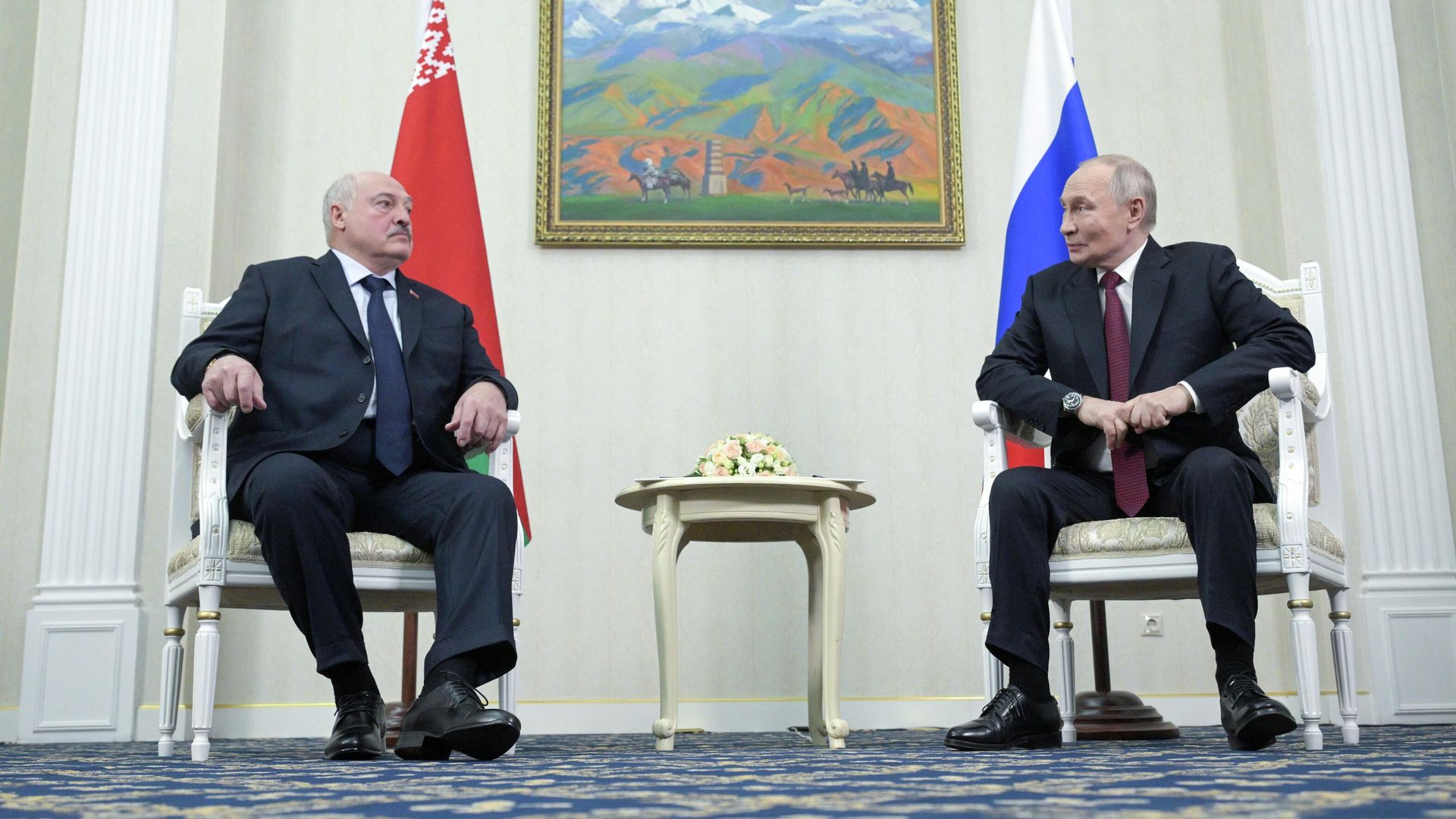 Президент РФ Владимир Путин и президент Белоруссии Александр Лукашенко во время встречи Президент РФ Владимир Путин и президент Белоруссии Александр Лукашенко во время встречи - РИА Новости, 1920, 07.10.2026
