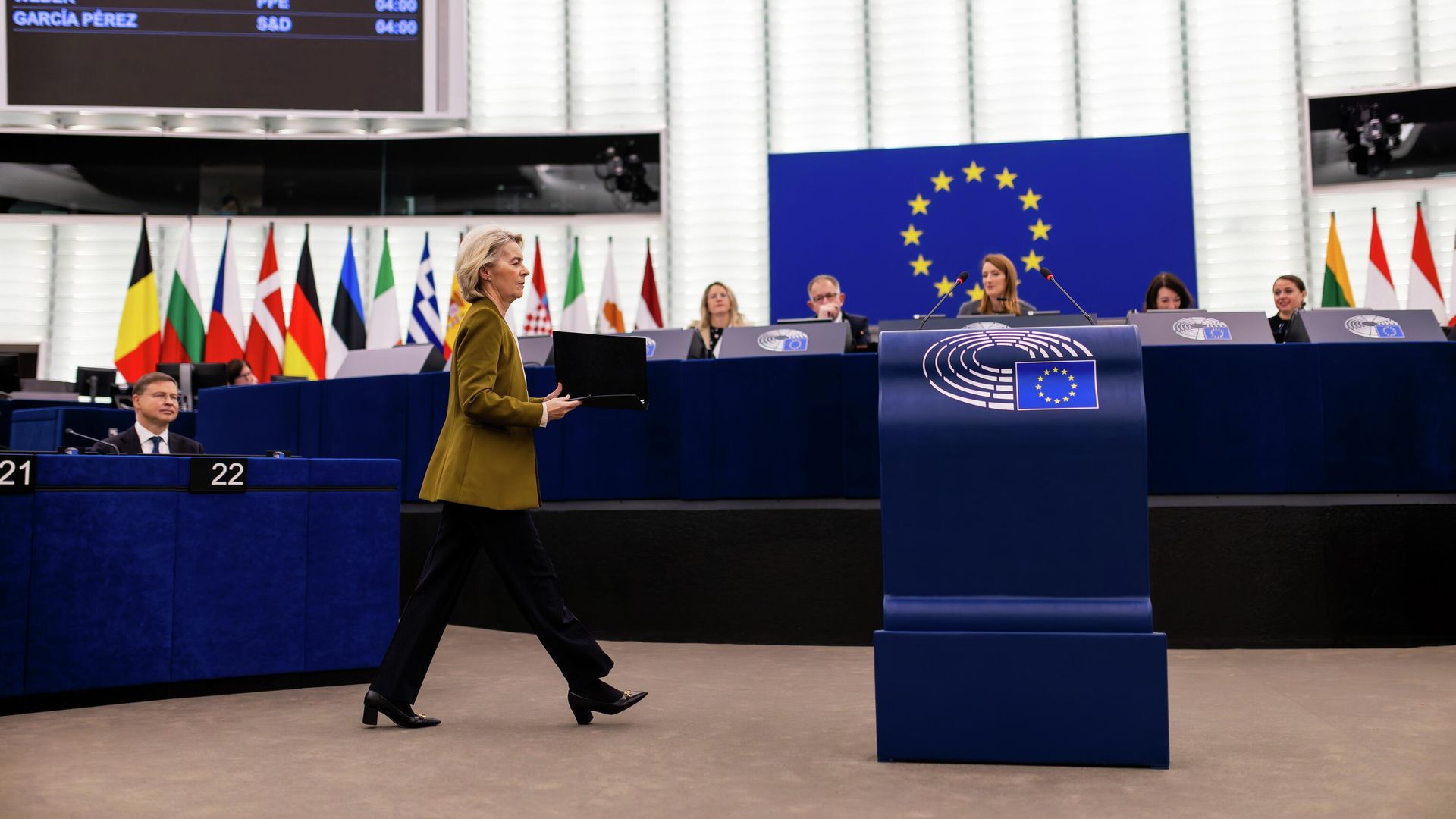 Глава ЕК Урсула фон дер Ляйен на заседании Европейского парламента Глава ЕК Урсула фон дер Ляйен на заседании Европейского парламента - РИА Новости, 1920, 15.02.2026