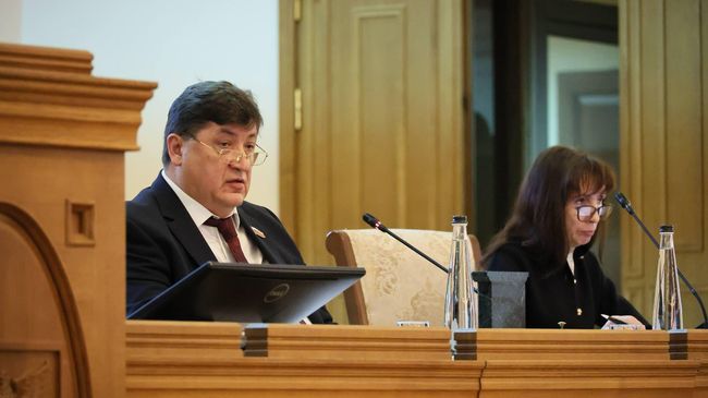 Председатель Белгородской областной Думы Юрий Клепиков