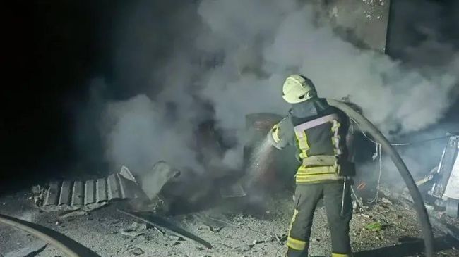 Ликвидация пожара на АЗС в Новоайдаре, ЛНР