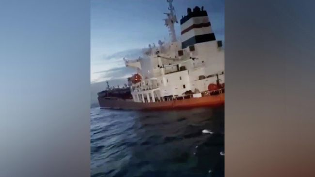 Танкер Mersin у берегов Сенегала