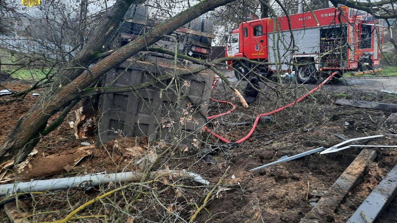 На месте ДТП с пятью автомобилями на Варшавском шоссе в Новой Москве На месте ДТП с пятью автомобилями на Варшавском шоссе в Новой Москве - РИА Новости, 1920, 02.12.2025