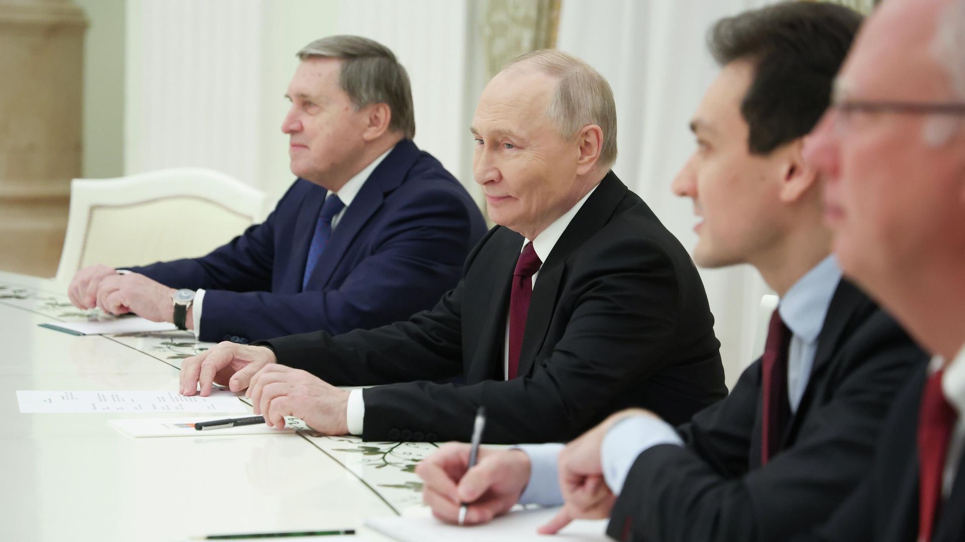 Президент РФ Владимир Путин во время встречи со спецпосланником президента США Стивеном Уиткоффом Президент РФ Владимир Путин во время встречи со спецпосланником президента США Стивеном Уиткоффом - РИА Новости, 1920, 03.12.2025
