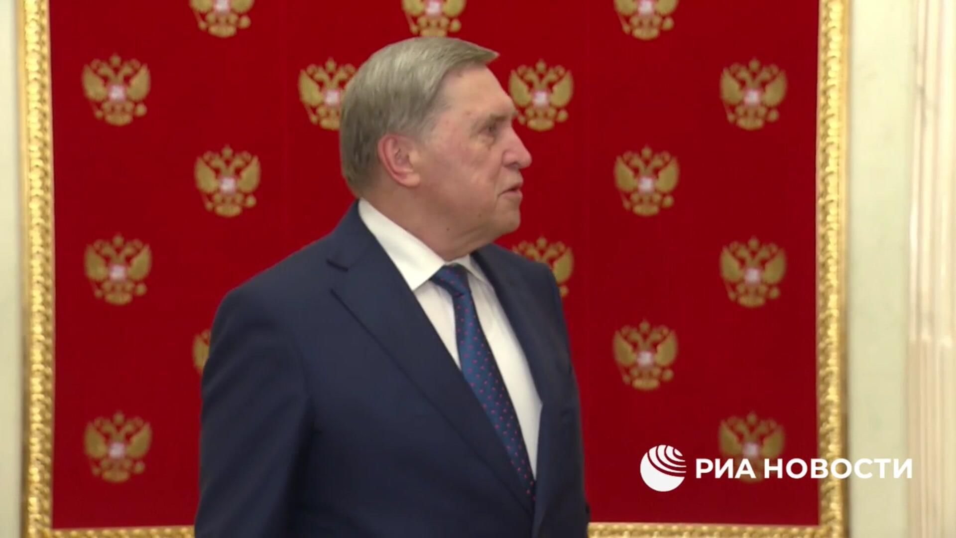 Предстоит еще большая работа. Ушаков провел брифинг после беседы Путина с Уиткоффом и Кушнером - РИА Новости, 1920, 03.12.2025