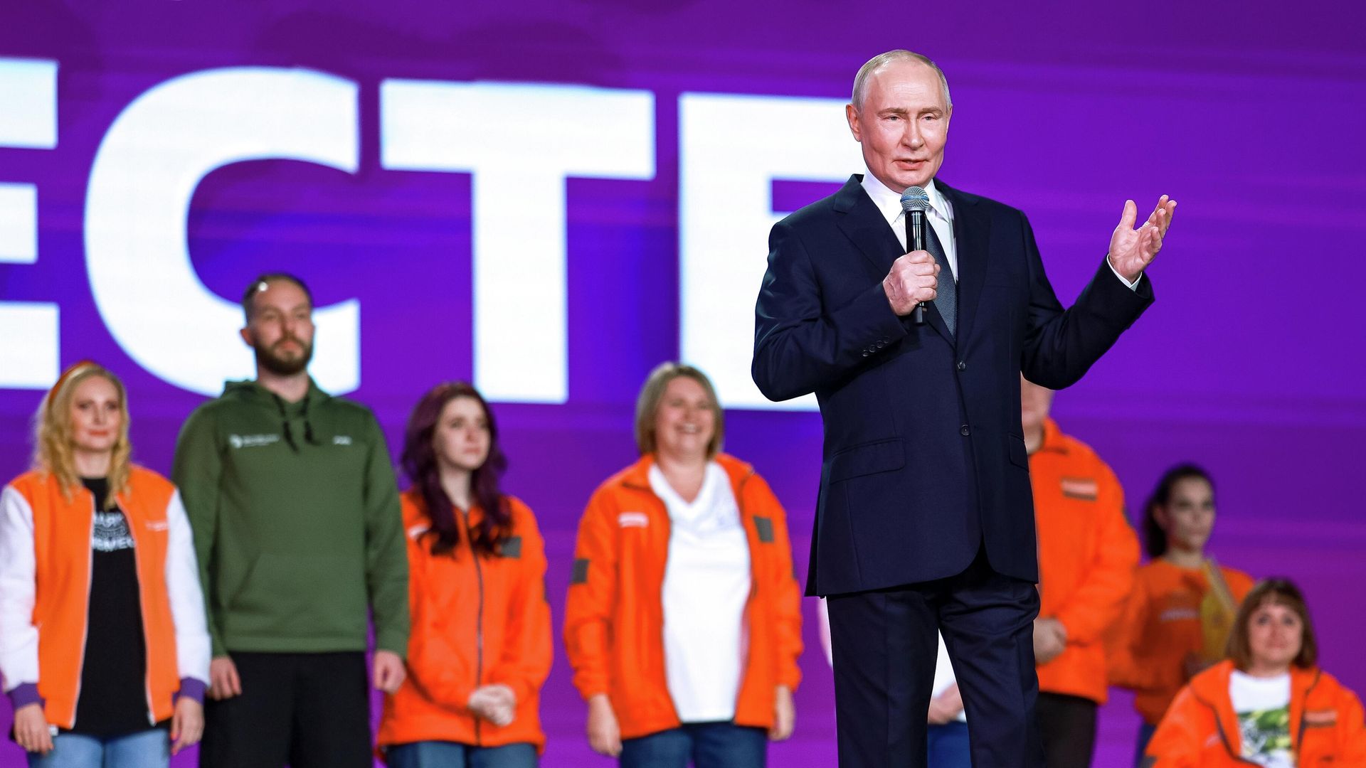 Президент РФ Владимир Путин на церемонии награждения победителей международной премии #МЫВМЕСТЕ. 3 декабря 2025 - РИА Новости, 1920, 03.12.2025