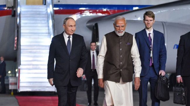 Президент РФ Владимир Путин и премьер-министр Индии Нарендра Моди