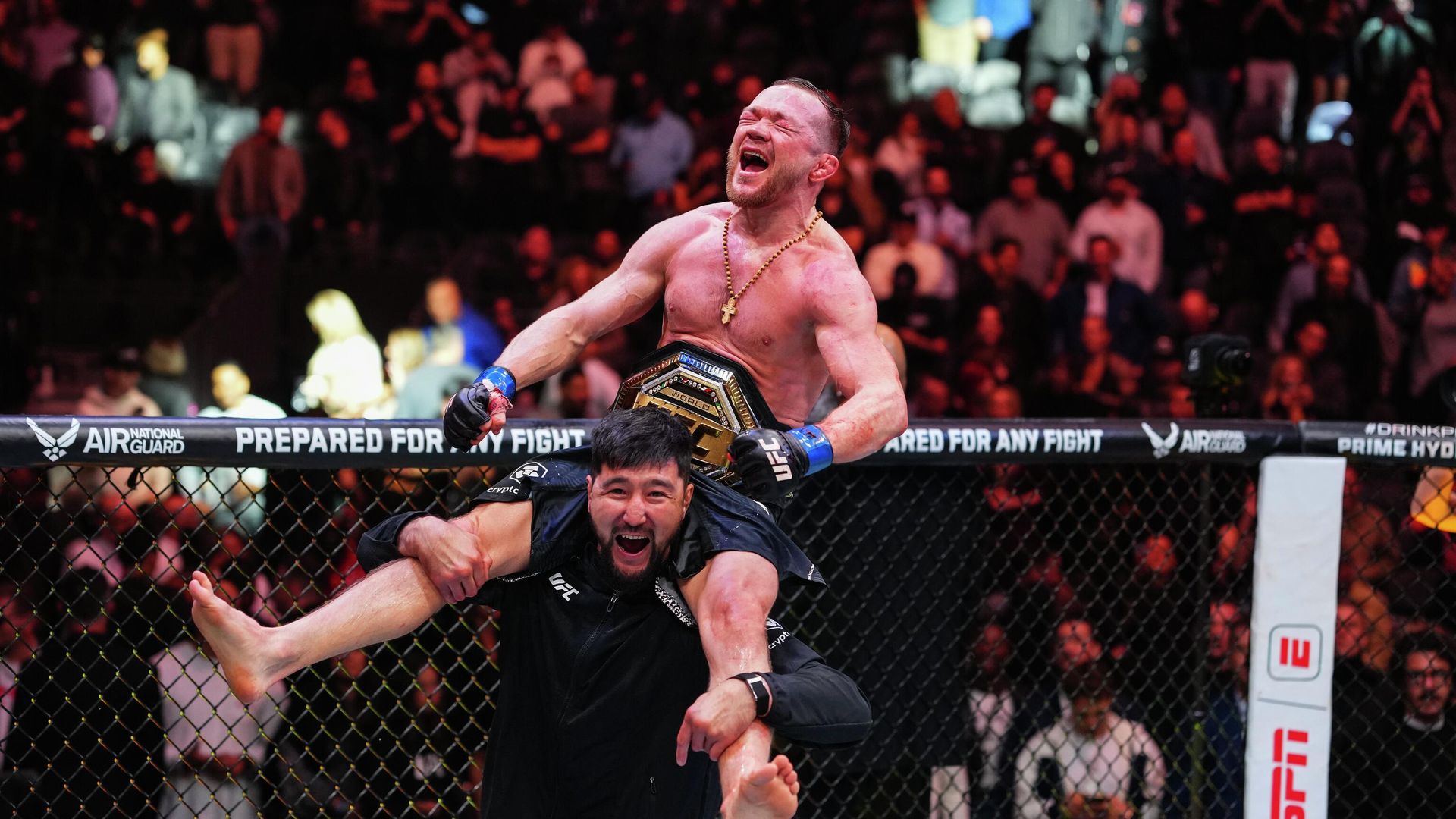 Петр Ян с чемпионским поясом UFC Петр Ян с чемпионским поясом UFC - РИА Новости, 1920, 07.12.2025