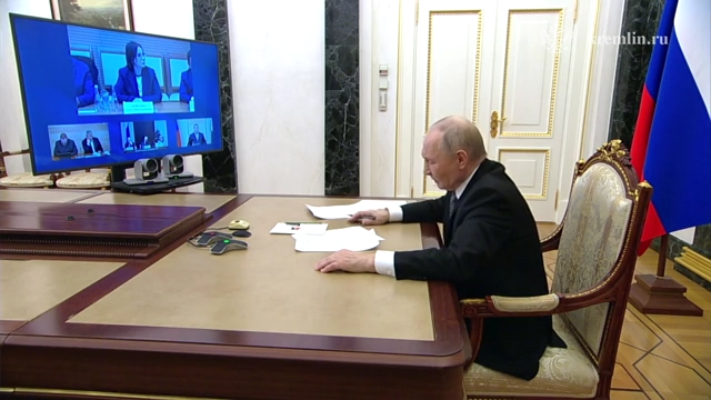 Путин о ПДД для курьеров Путин о ПДД для курьеров - РИА Новости, 1920, 09.12.2025