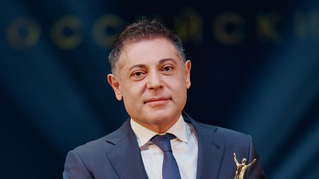 Глава МегаФона Хачатур Помбухчан стал лучшим CEO в России