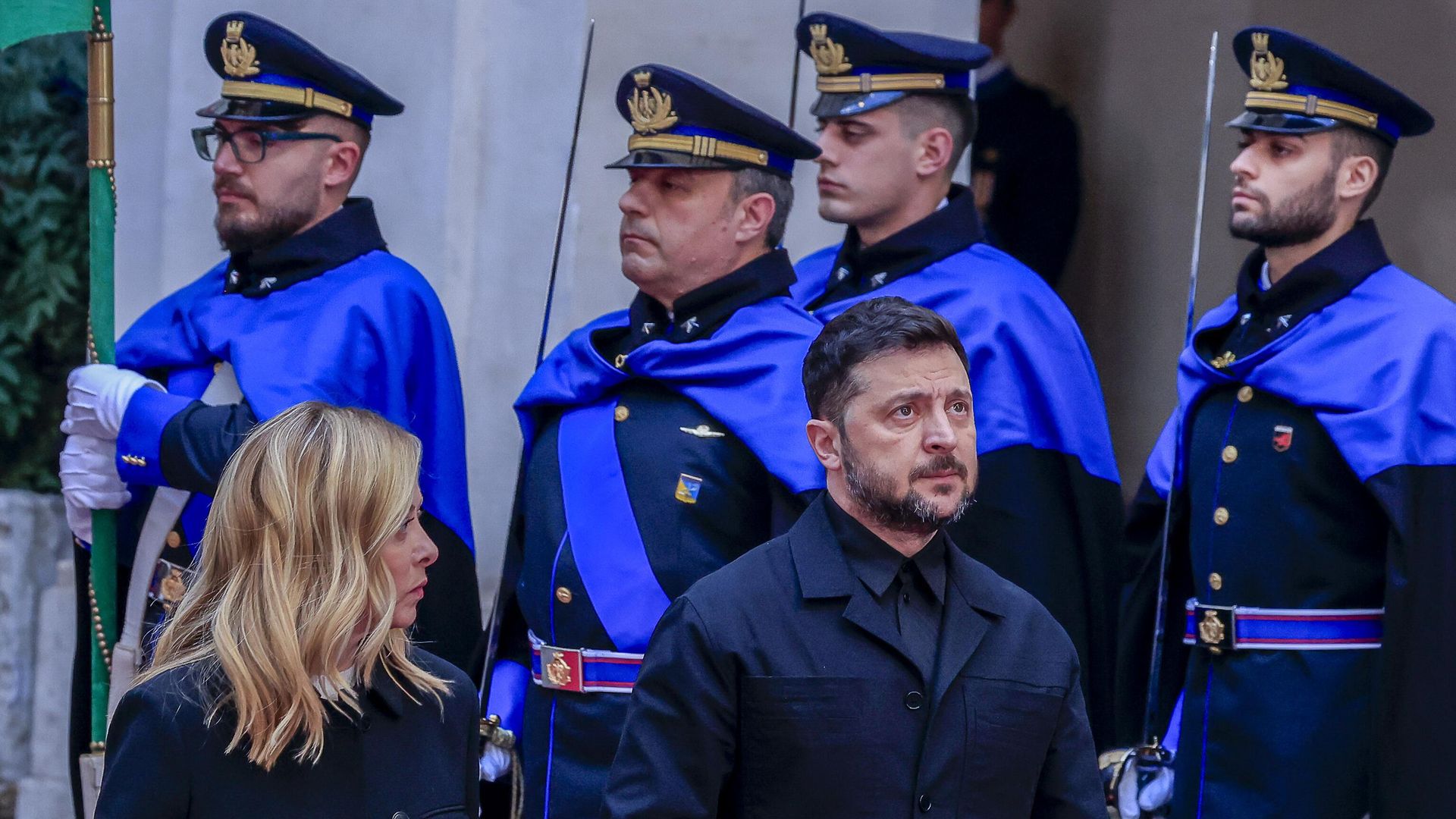 Премьер-министр Италии Джорджа Мелони и Владимир Зеленский во время встречи в Риме. 9 декабря 2025 - РИА Новости, 1920, 10.12.2025