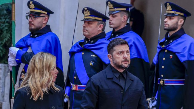Премьер-министр Италии Джорджа Мелони и Владимир Зеленский во время встречи в Риме. 9 декабря 2025