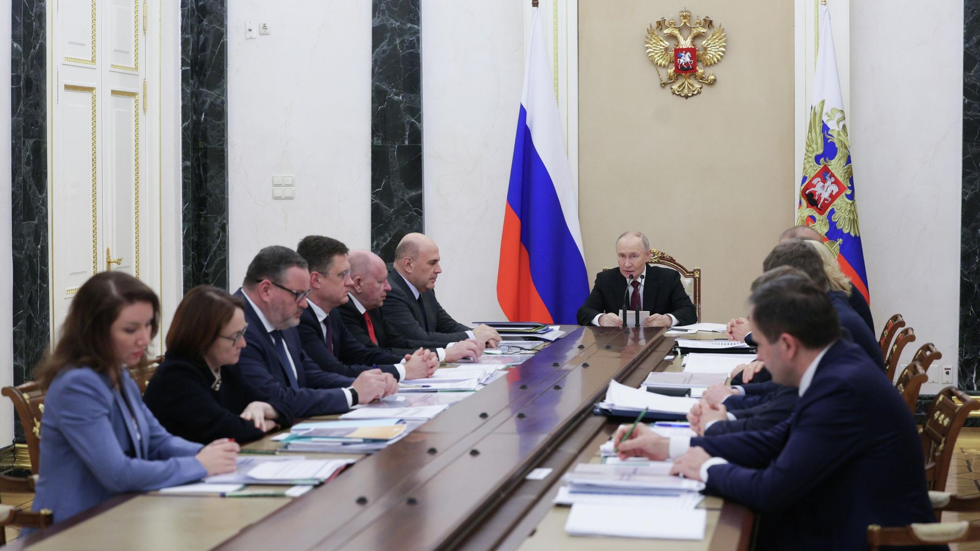 Президент России Владимир Путин проводит совещание по экономическим вопросам - РИА Новости, 1920, 11.12.2025