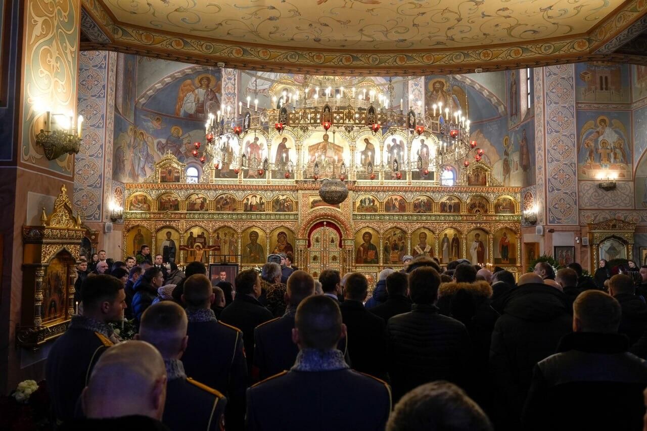 Церемония прощания и отпевание главы городского округа Реутов Филиппа Науменко в Реутове - РИА Новости, 1920, 15.12.2025
