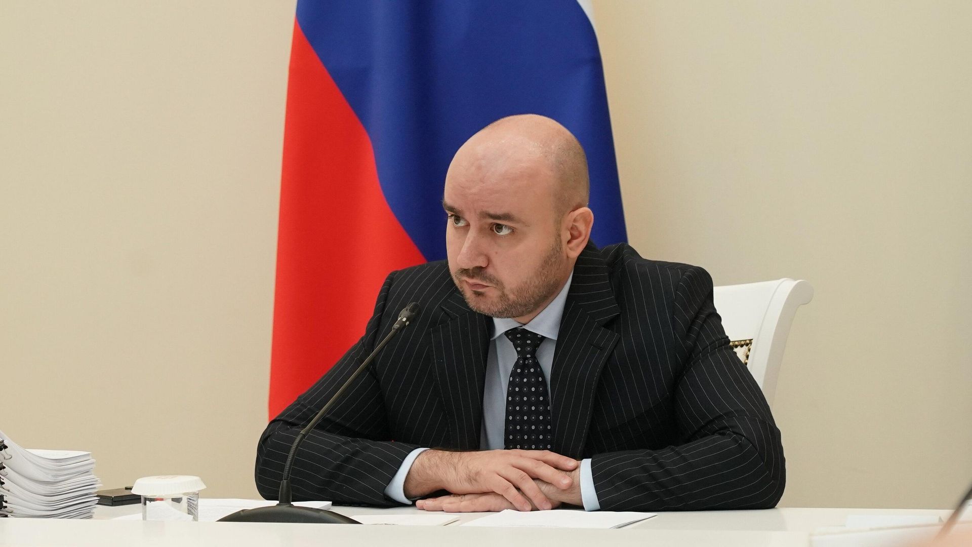 Губернатор Самарской области Вячеслав Федорищев на оперативном совещании в правительстве региона Губернатор Самарской области Вячеслав Федорищев на оперативном совещании в правительстве региона - РИА Новости, 1920, 15.12.2025