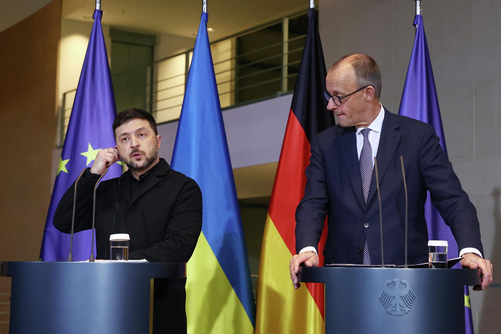 Канцлер Германии Фридрих Мерц и Владимир Зеленский во время пресс-конференции в Берлине Канцлер Германии Фридрих Мерц и Владимир Зеленский во время пресс-конференции в Берлине - РИА Новости, 1920, 24.12.2025