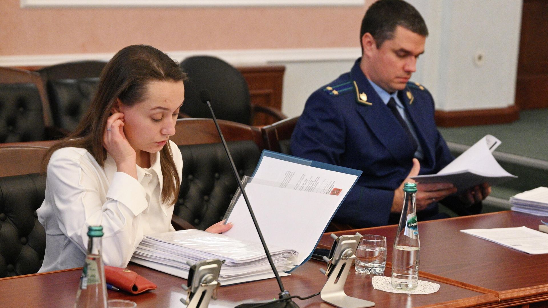 Адвокат Ларисы Долиной Мария Пухова в Верховном суде РФ в Москве Адвокат Ларисы Долиной Мария Пухова в Верховном суде РФ в Москве - РИА Новости, 1920, 16.12.2025