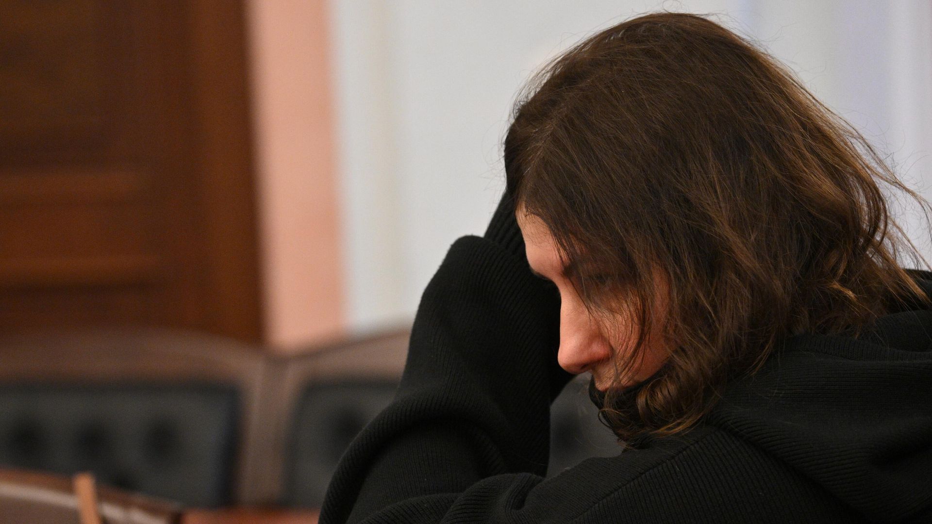 Покупательница квартиры певицы Ларисы Долиной Полина Лурье в Верховном суде - РИА Новости, 1920, 17.12.2025