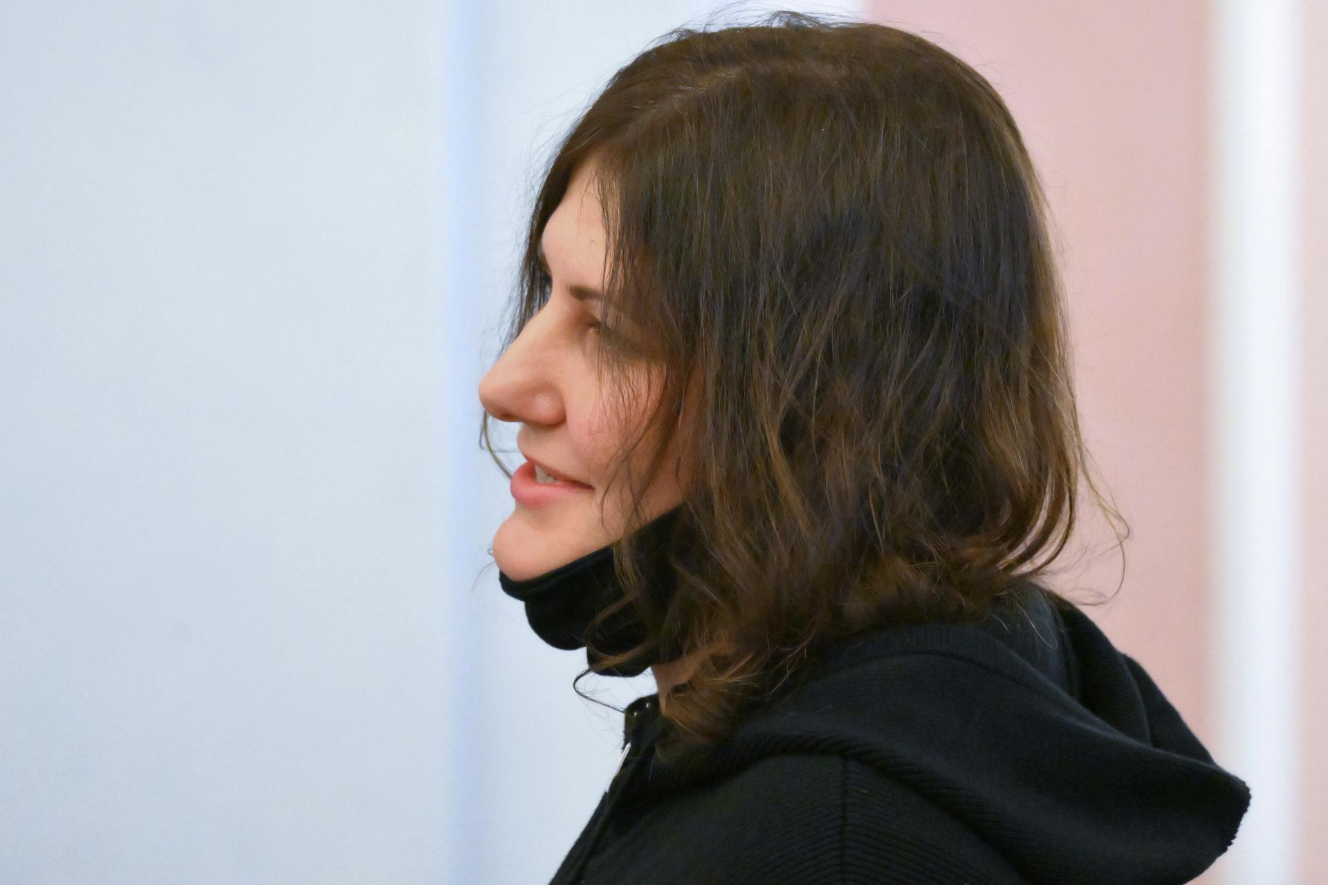 Покупательница квартиры певицы Ларисы Долиной Полина Лурье в Верховном суде России Покупательница квартиры певицы Ларисы Долиной Полина Лурье в Верховном суде России - РИА Новости, 1920, 18.12.2025
