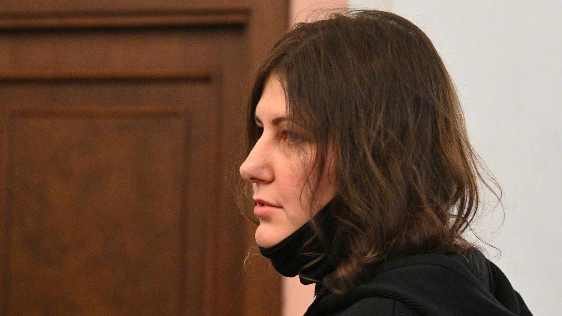 Покупательница квартиры певицы Ларисы Долиной Полина Лурье во время рассмотрения жалобы на решения судов по иску о признании недействительной сделки о продаже квартиры в Верховном суде России Покупательница квартиры певицы Ларисы Долиной Полина Лурье во время рассмотрения жалобы на решения судов по иску о признании недействительной сделки о продаже квартиры в Верховном суде России - РИА Новости, 1920, 17.12.2025