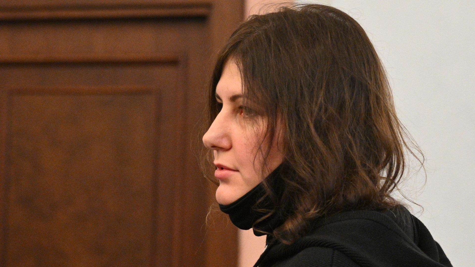 Покупательница квартиры певицы Ларисы Долиной Полина Лурье во время рассмотрения жалобы на решения судов по иску о признании недействительной сделки о продаже квартиры в Верховном суде России Покупательница квартиры певицы Ларисы Долиной Полина Лурье во время рассмотрения жалобы на решения судов по иску о признании недействительной сделки о продаже квартиры в Верховном суде России - РИА Новости, 1920, 25.12.2025