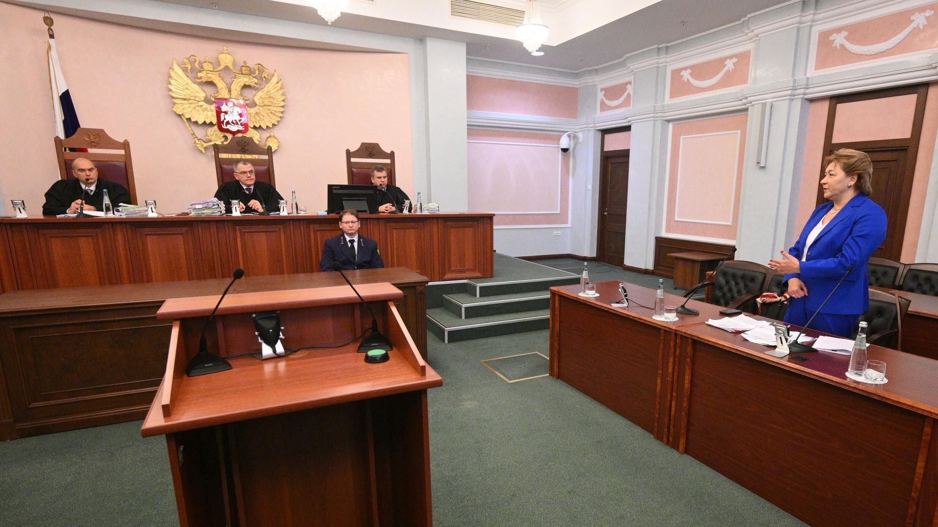 Адвокат Полины Лурье Светлана Свириденко в Верховном суде РФ Адвокат Полины Лурье Светлана Свириденко в Верховном суде РФ - РИА Новости, 1920, 17.12.2025