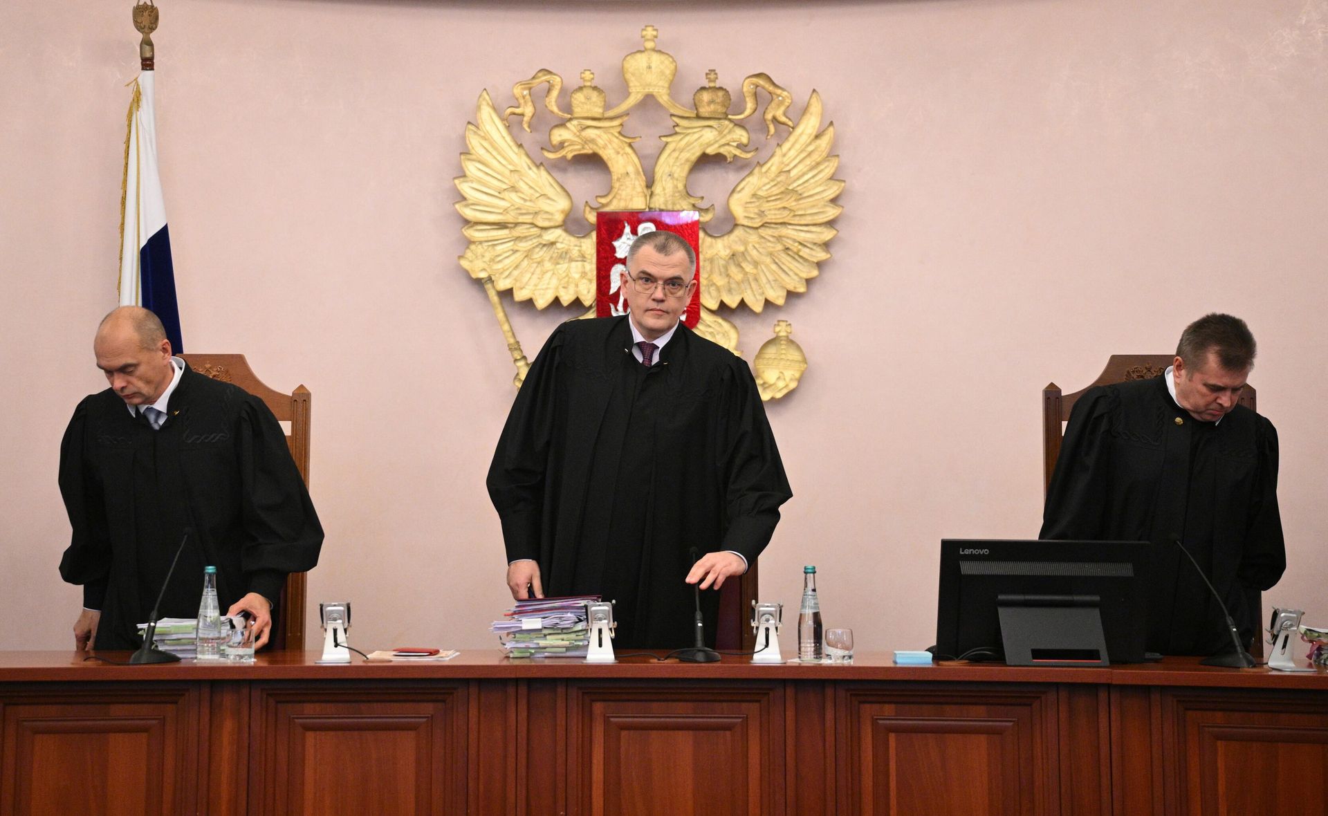 Судья Юрий Москаленко Судья Юрий Москаленко - РИА Новости, 1920, 17.12.2025