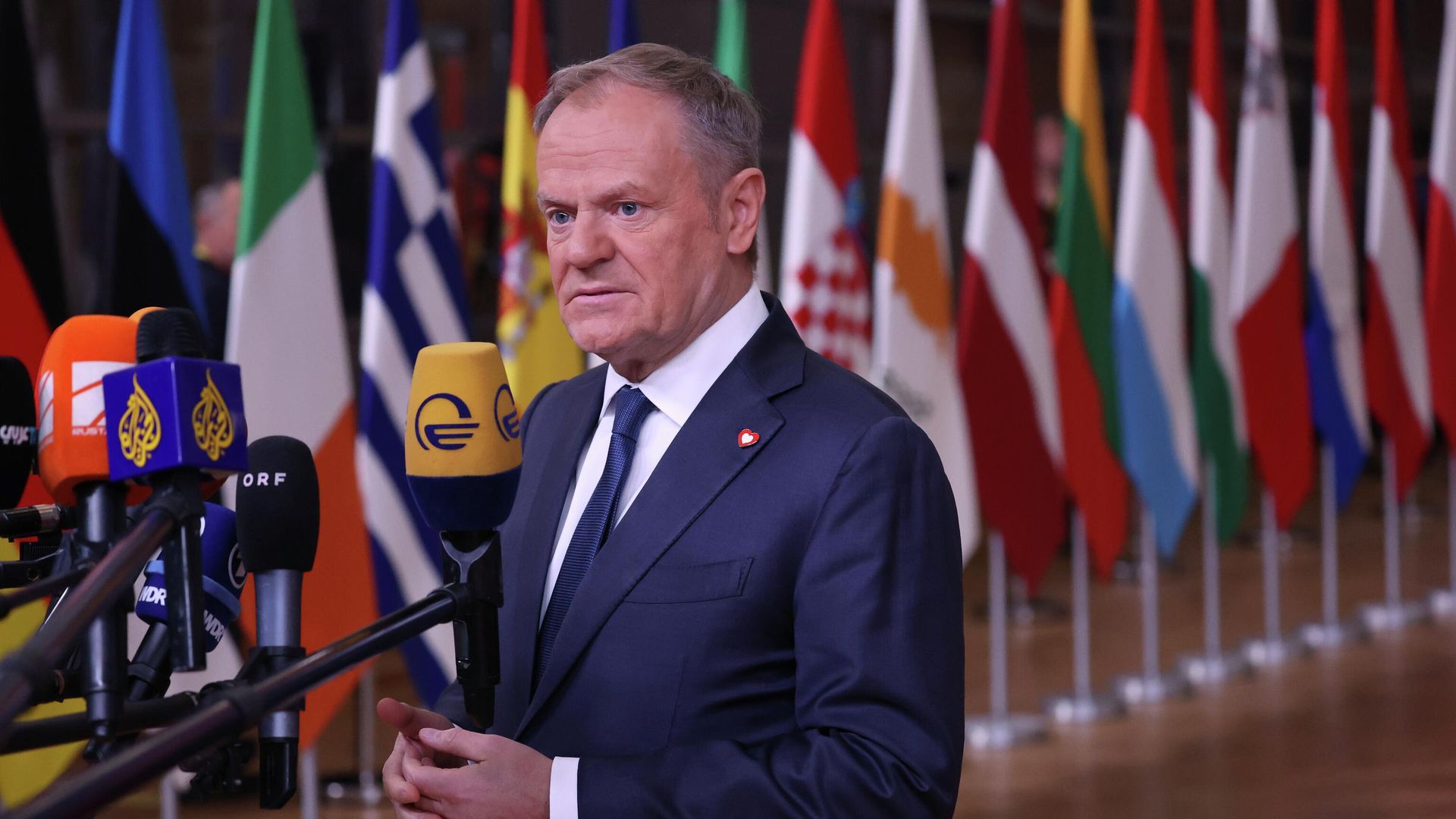 Премьер-министр Польши Дональд Туск на саммите ЕС в Брюсселе - РИА Новости, 1920, 30.12.2025