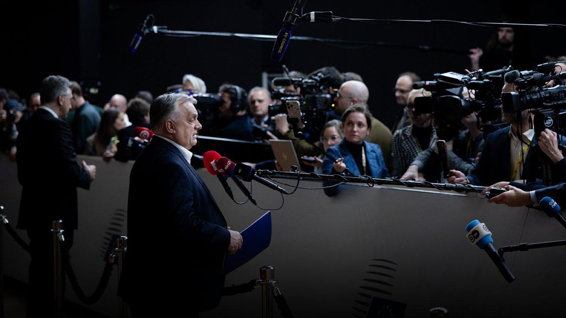Премьер-министр Венгрии Виктор Орбан во время саммита ЕС в Брюсселе. 19 декабря 2025 года Премьер-министр Венгрии Виктор Орбан во время саммита ЕС в Брюсселе. 19 декабря 2025 года - РИА Новости, 1920, 19.12.2025